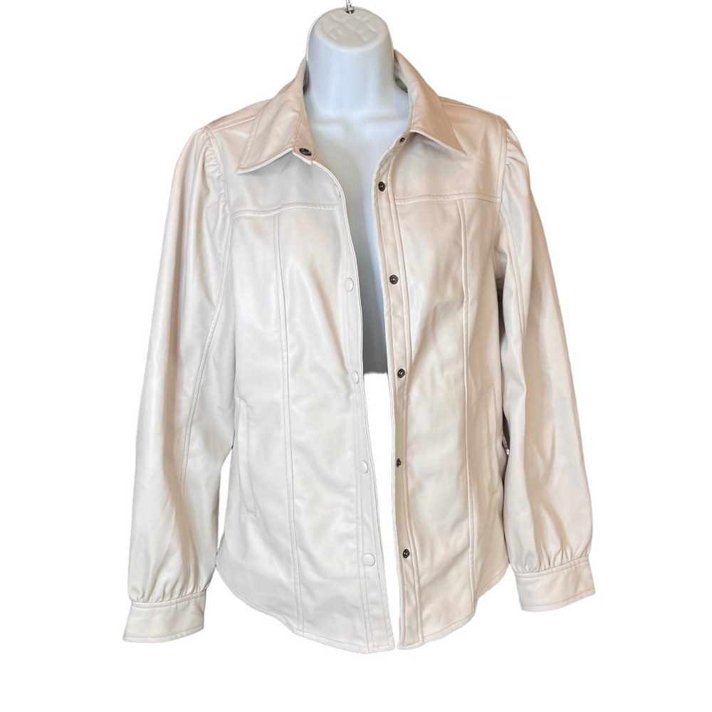 BLANK NYC Bone Puff Sleeve Faux Leather Jacket size medium - Picture 5 of 10
